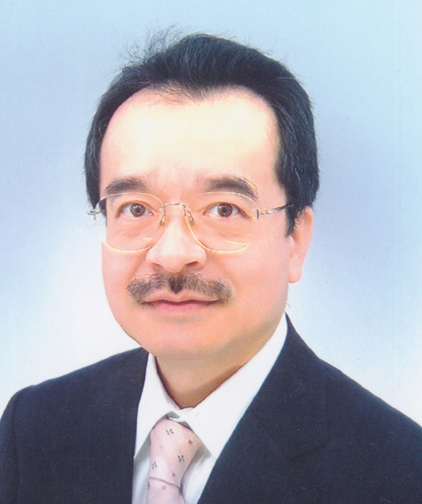 所長 小﨑慶介